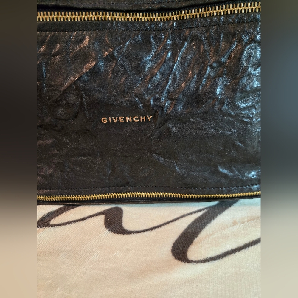 💯 Authentic Givenchy Pandora 2Way Black Gold Sheep Leather Handbag - Picture 15 of 16